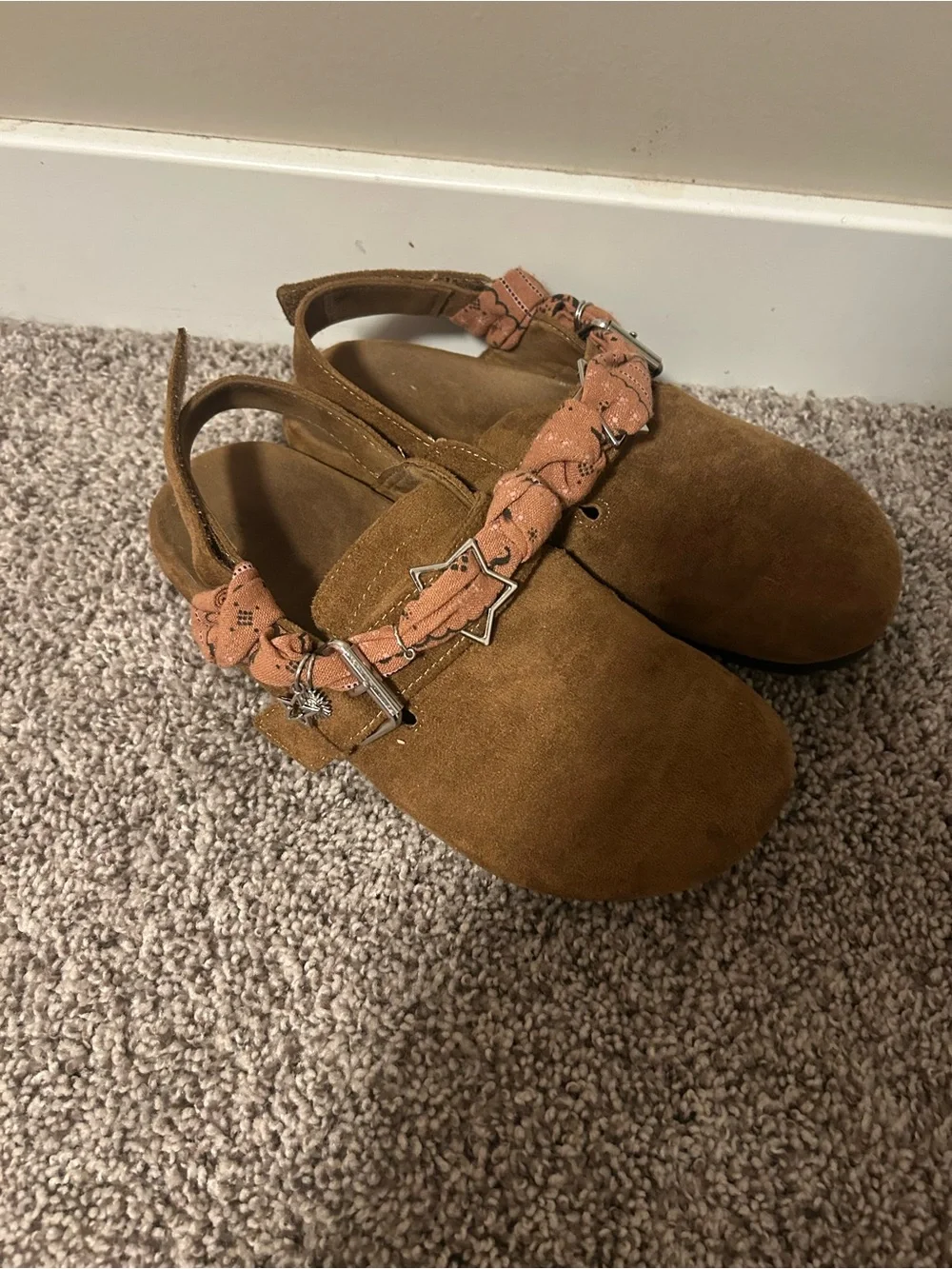 Zara Kids Tan Slingback Clog with Pom Detail